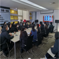 �ҹ�˾�M��ȫ�w�h�T�_չ�W(xu��)��(x��)�h�Ķ�ʮ����